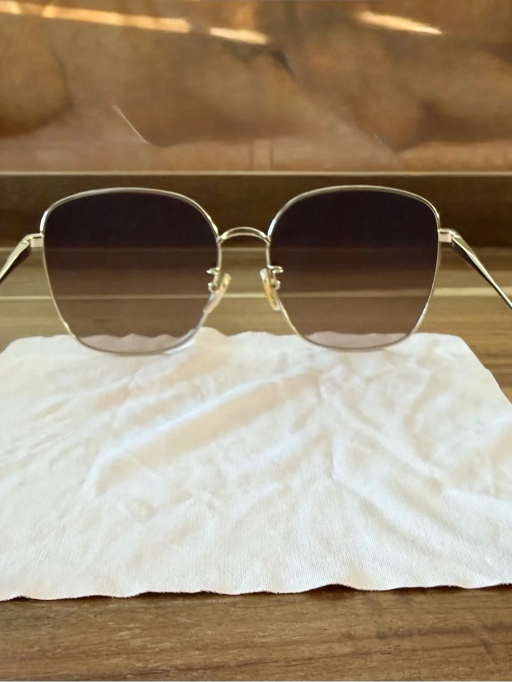 Women's Gold Frame Sunglasses with Brown Gradient Lenses
